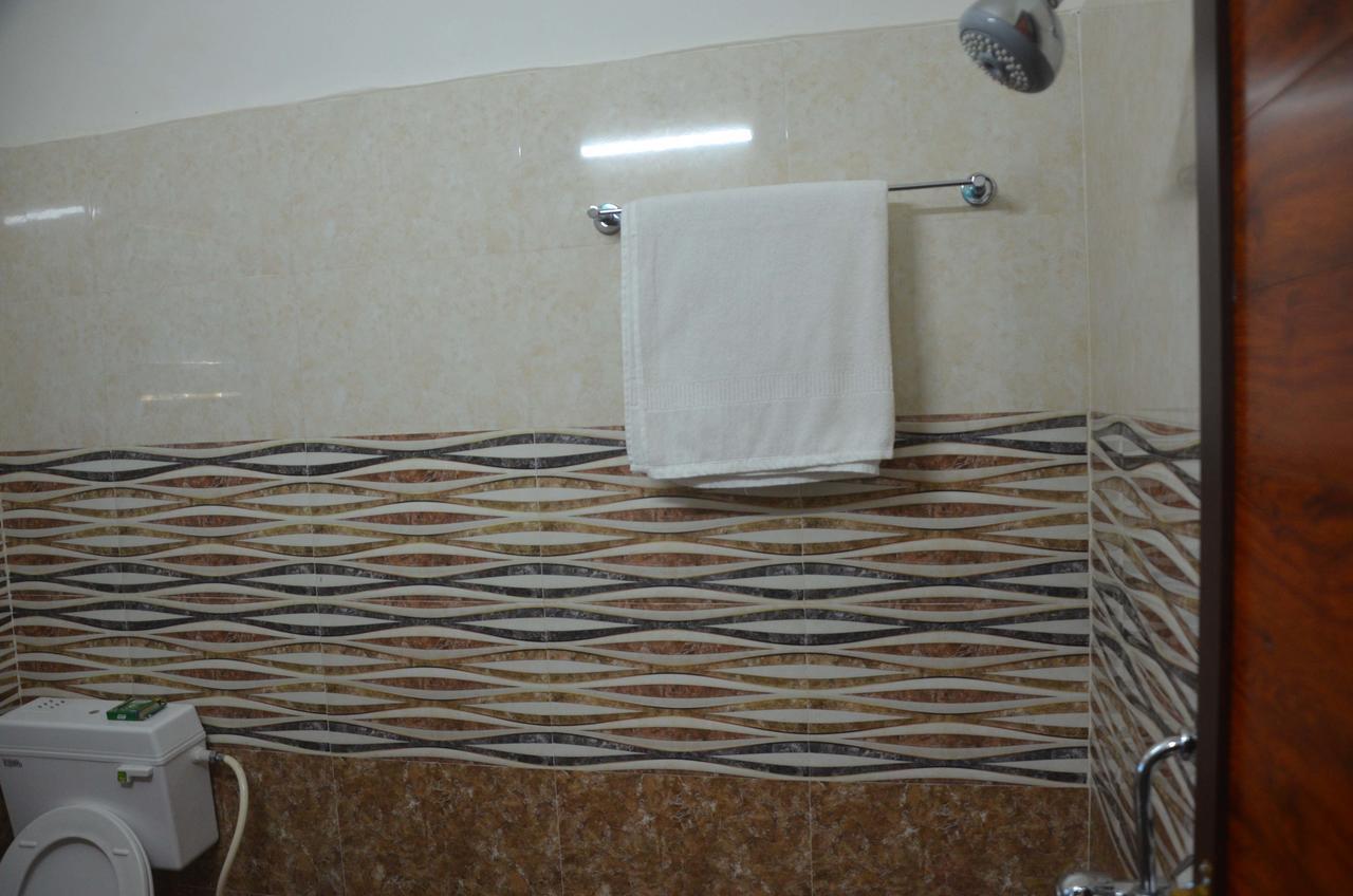 Hotel Pyara Palace Gaja Pokój zdjęcie